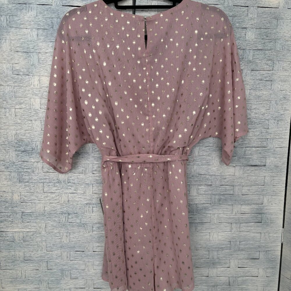 Lulus Womens S Pink Gold Metallic Polka Dot‎ Wrap Romper Kimono Sleeve Tie Waist - Picture 3 of 6
